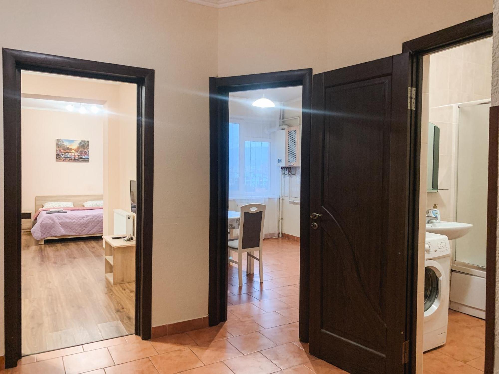 Apartments Domovik Parkaniya, 2A Mukacheve Exterior photo